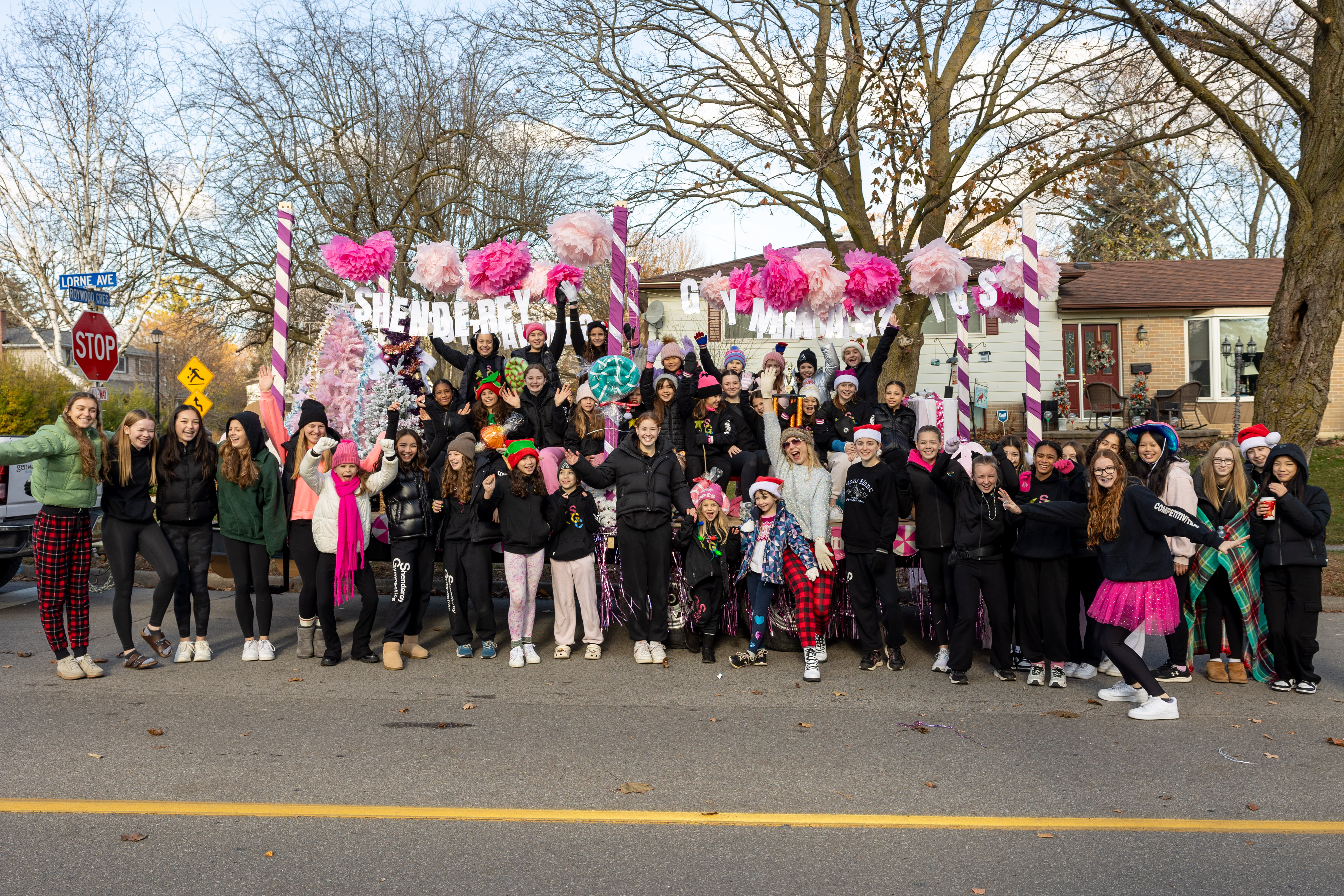 preview-2024-santa-claus-parade-10_54147866972_o.jpg